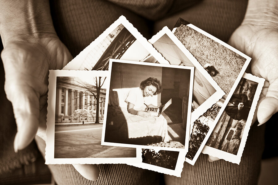 We can make great looking copies of your old photos. Make copies of photographs.